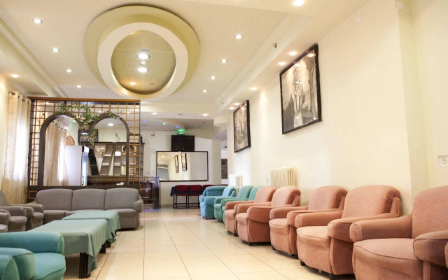 Victoria Hotel
