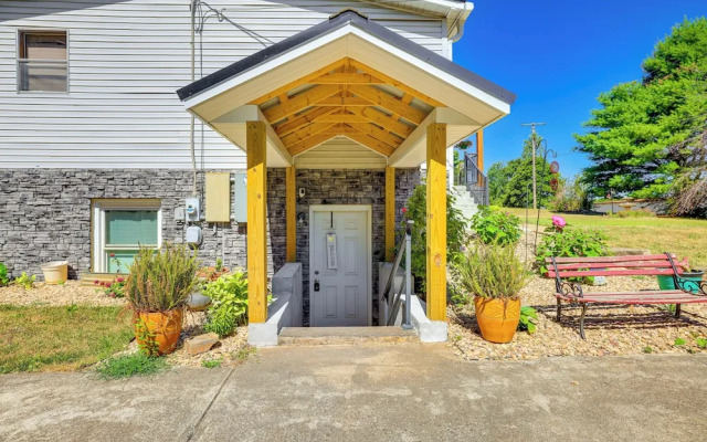 Charming Virginia Getaway Near Hiking & Golfing!