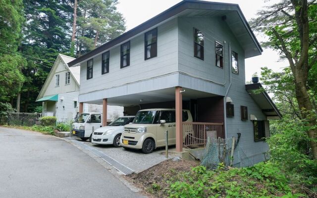 R-house 1st