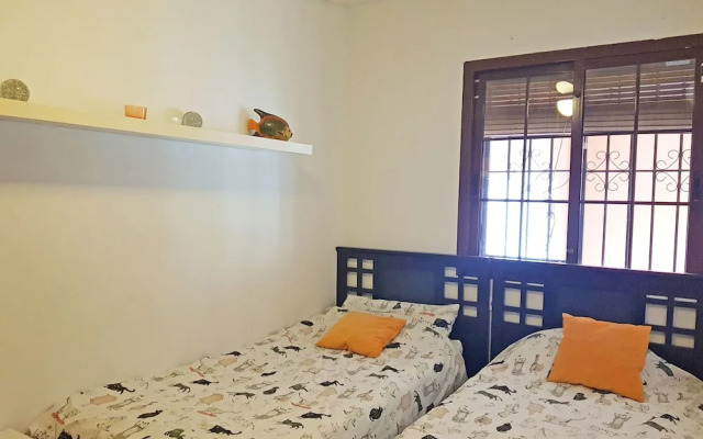 Three Double Bedroom Townhouse in Lovely Village