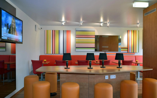 B&B Hotel Frankfurt-Niederrad