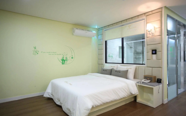 Cheonan Hound Hotel