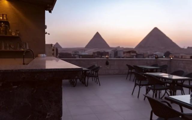 Hassan Pyramids Hotel