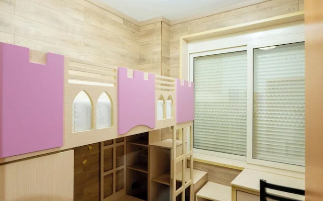 Tirent Apartment - Spacious 2-Bedroom Stay Near Liqeni i Thatë