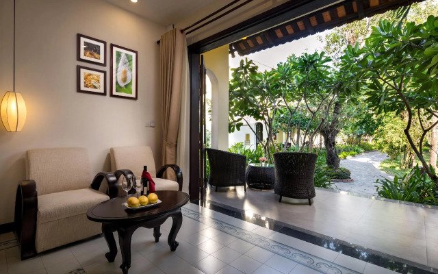 Mulberry Collection Silk Village