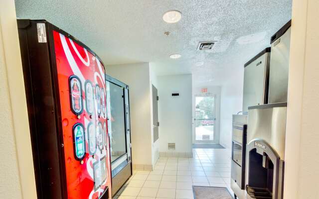 Motel 6 Lewisville, TX - Dallas