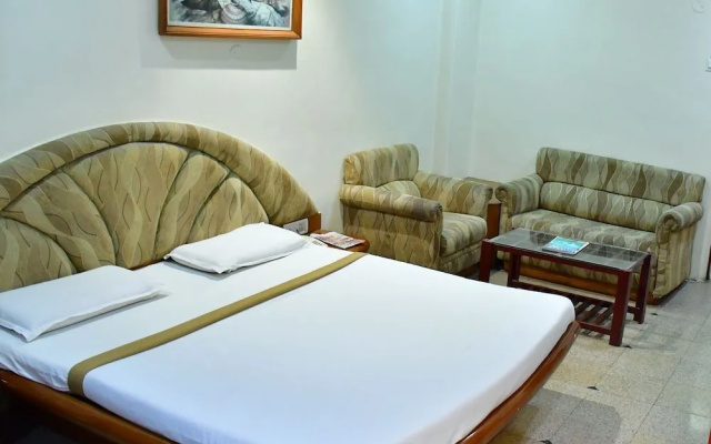 Hotel Shripad Continental