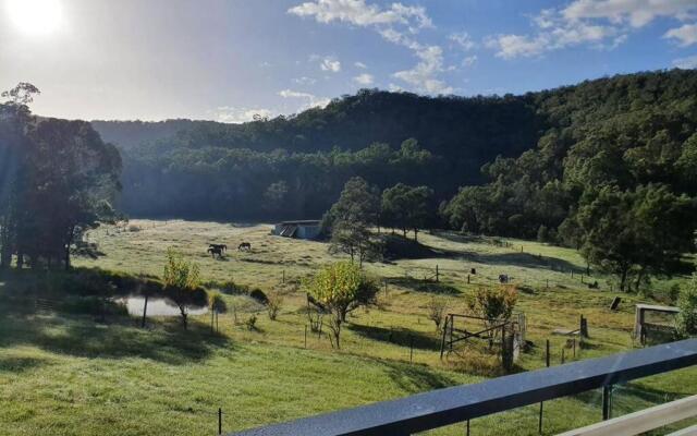 Stylish Country Retreat Wollombi Hunter valley