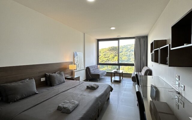 Grey Escape Apartements