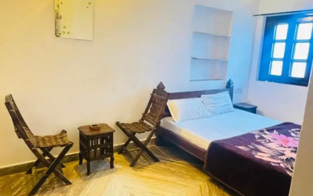 Suri Guest House