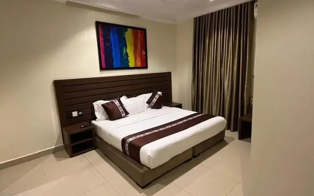 Moz One Apartments