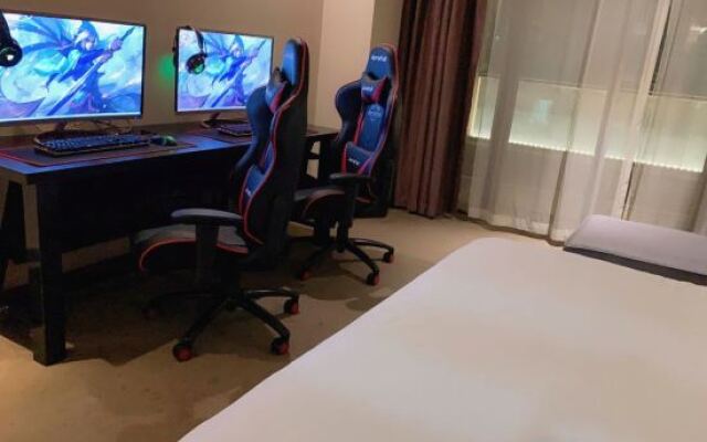 Super 8 Hotel