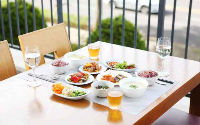 Hotel Bareve