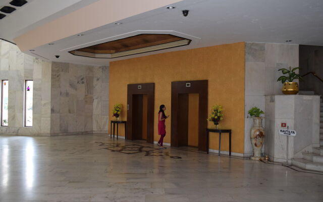 Hotel Samrat