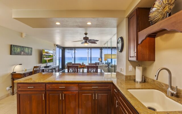 110 Kaanapali Shores Place, #405