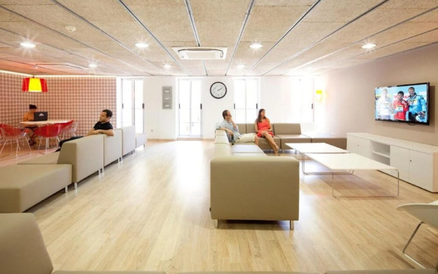 Residencia Universitaria Resa La Ciutadella -Campus Accomodation