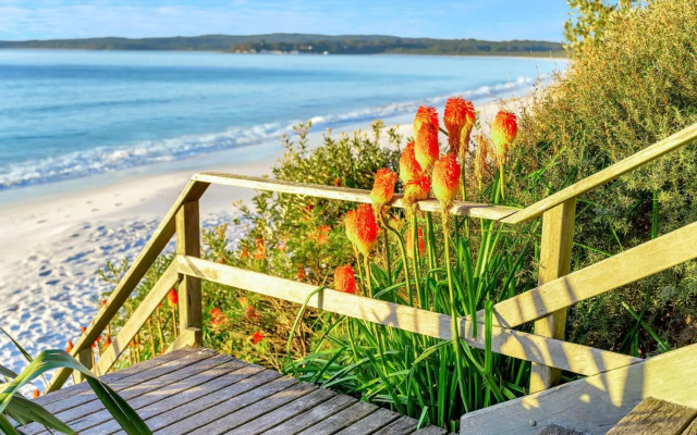 Elandra Absolute Beach Front Luxury