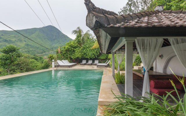 Baliku Dive Resort