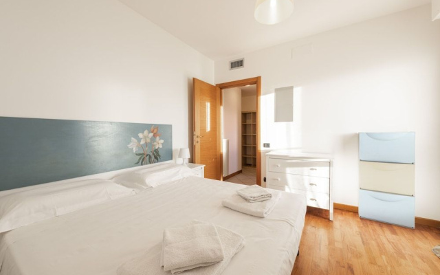 Leopolda Modern by Mmega