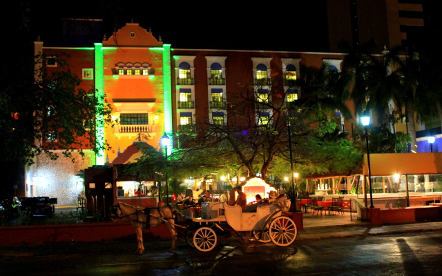 Holiday Inn Merida, an IHG Hotel