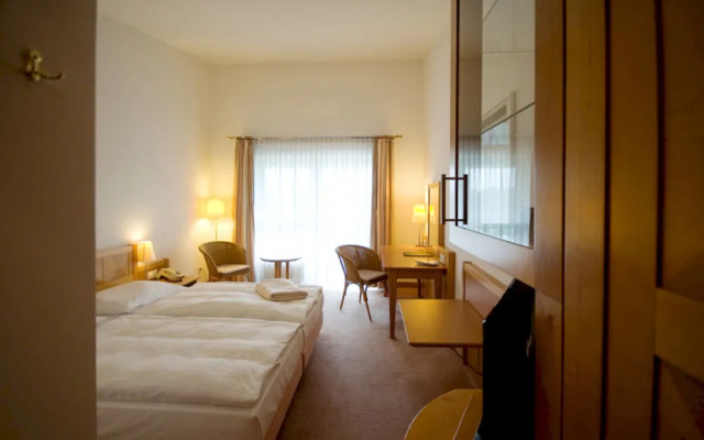 Golfhotel & Restaurant Lindenhof