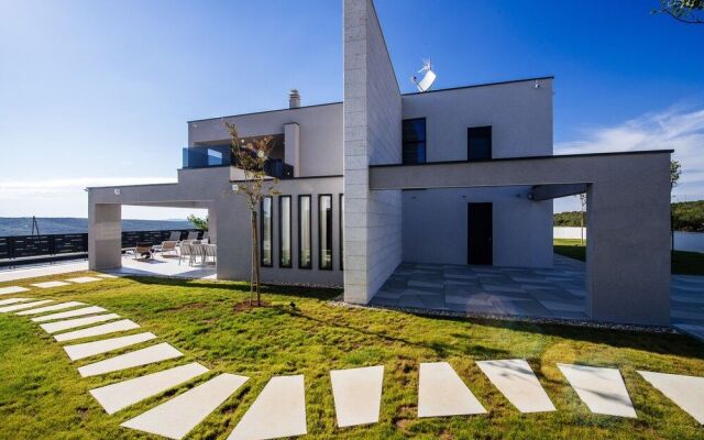 Villa Maluja