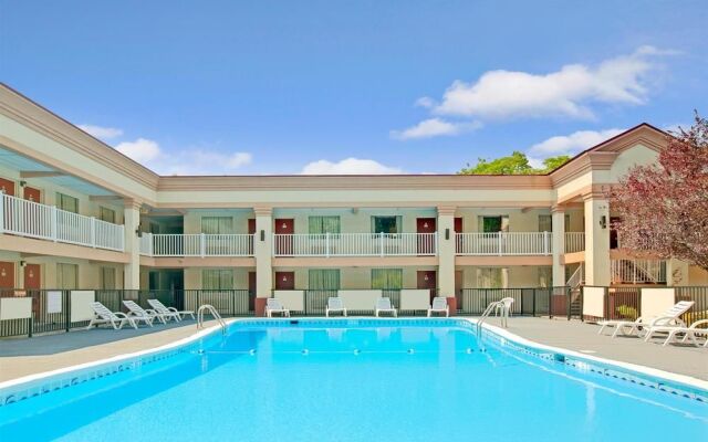 Red Roof Inn Bordentown – McGuire AFB