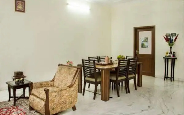 Pink City Home Stay