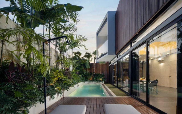 Alex Villas Complex N1
