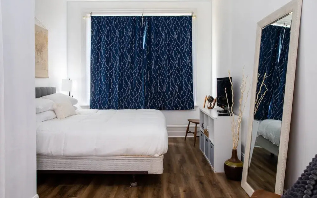 Chic 1br/1ba Midtown Apartment 1 Bedroom Apts by RedAwning