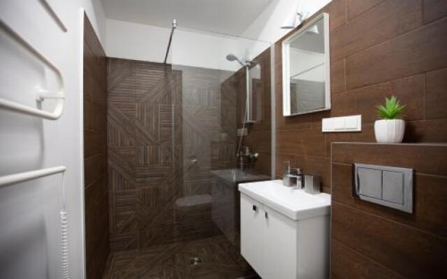 Oak house apartments