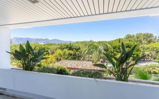 Bahia de Marbella Luxury Apartment