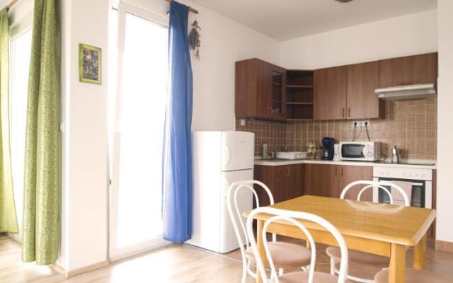 Window Apartment