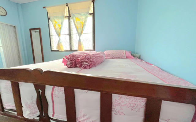 Baan Bonsuan Hill Guesthouse