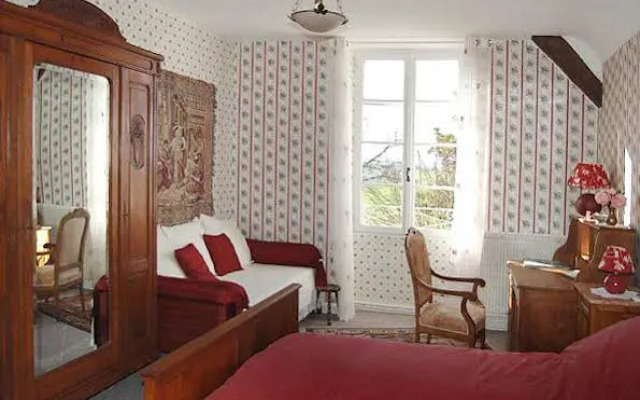 Chateau De Meracq