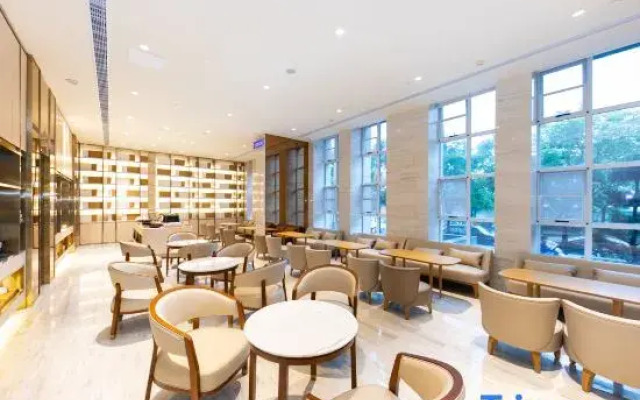Ji Hotel Xiangyang Universal Finance City