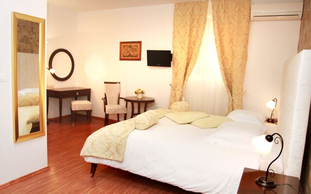 Villa Vice