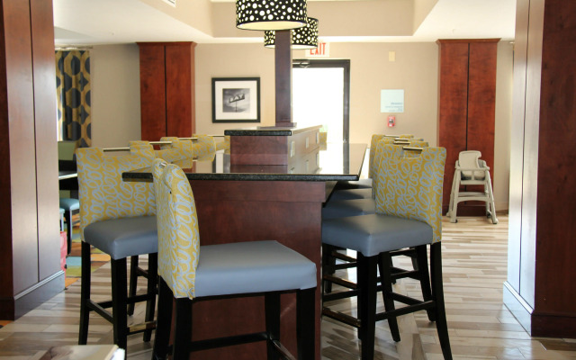 Holiday Inn Express & Suites Roanoke Rapids SE by IHG