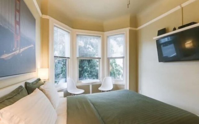 Mission Dolores Suite 1 Bedroom Condo by Redawning