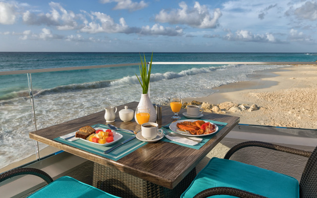 Sea Breeze Beach House by Ocean Hotels - All Inclusive