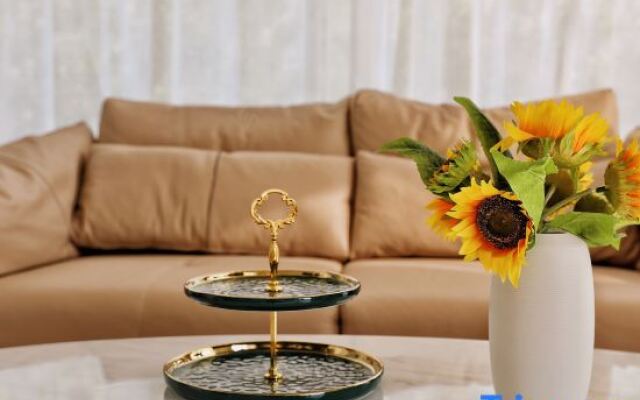 Shanghai Youjian Linjian Homestay