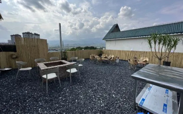 XICHEN Vacation Rental – Outside – Dehong