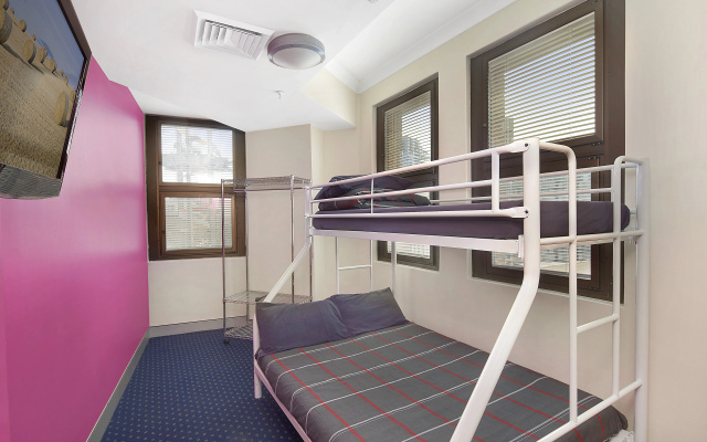 Wake Up! Sydney - Hostel – Guest Rooms – Sydney