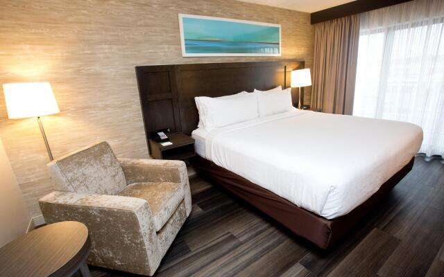 Holiday Inn Peterborough-Waterfront, ON, an IHG Hotel