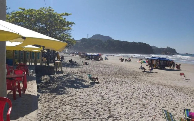 Apartamento com piscina e churrasqueira em Ubatuba