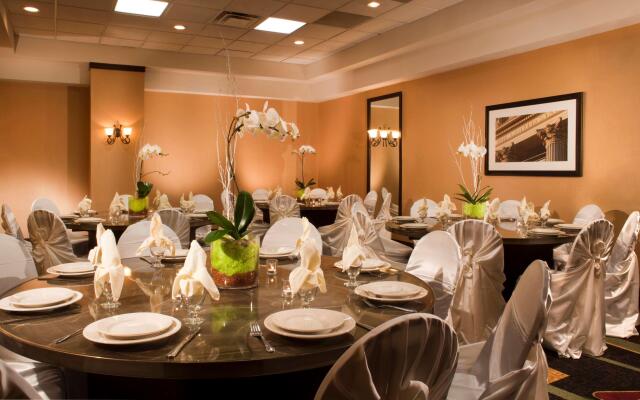 Embassy Suites by Hilton Dulles Airport