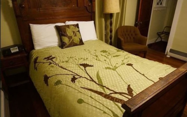 University Circle Bed and Breakfast