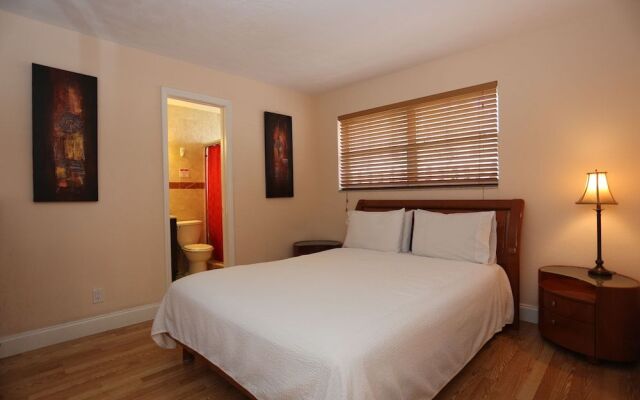 Lauderdale Villas, Suites by the Sea