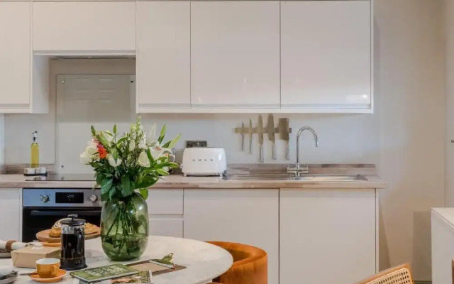 Your Apartment - Redland Place