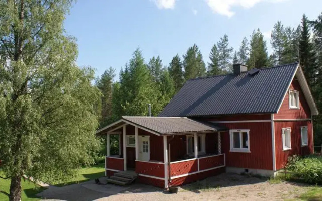 Northern Star Wilderness Ranch & Biker Lodge
